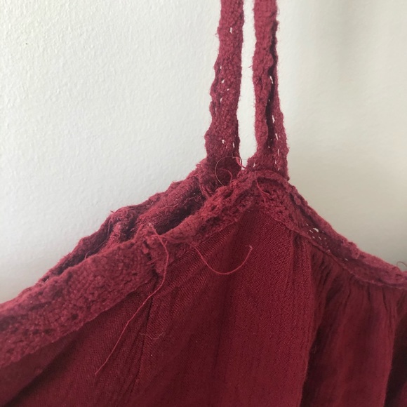 red off the shoulder - Picture 5 of 8